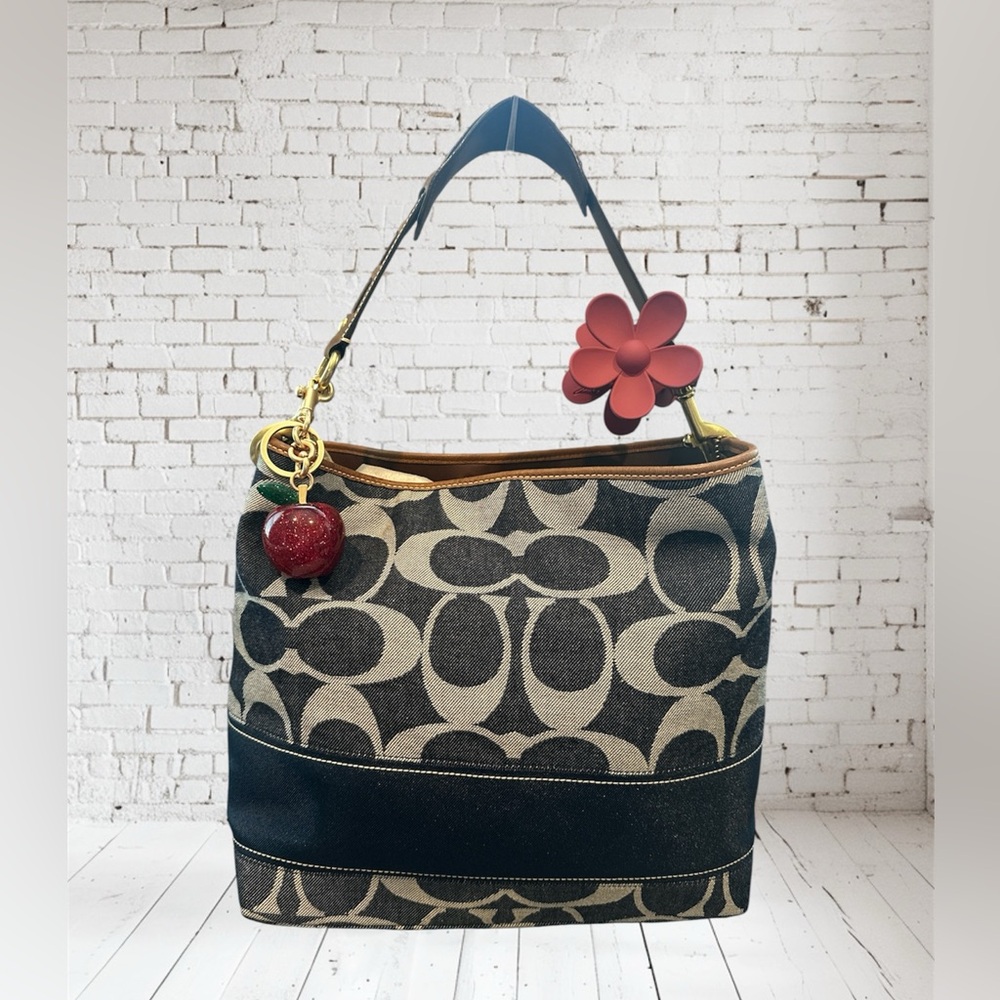 Coach Vintage limited edition denim  signature shoulder tote. Style 11182